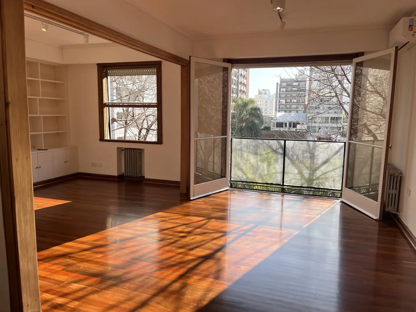 Imagen de la obra PISO MONTAÑESES